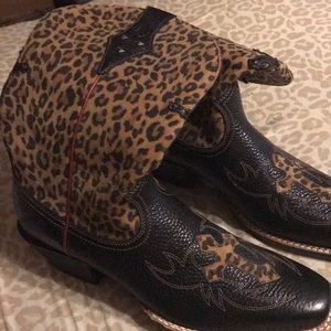 Black and leopard Cowboy boots from Nashville
